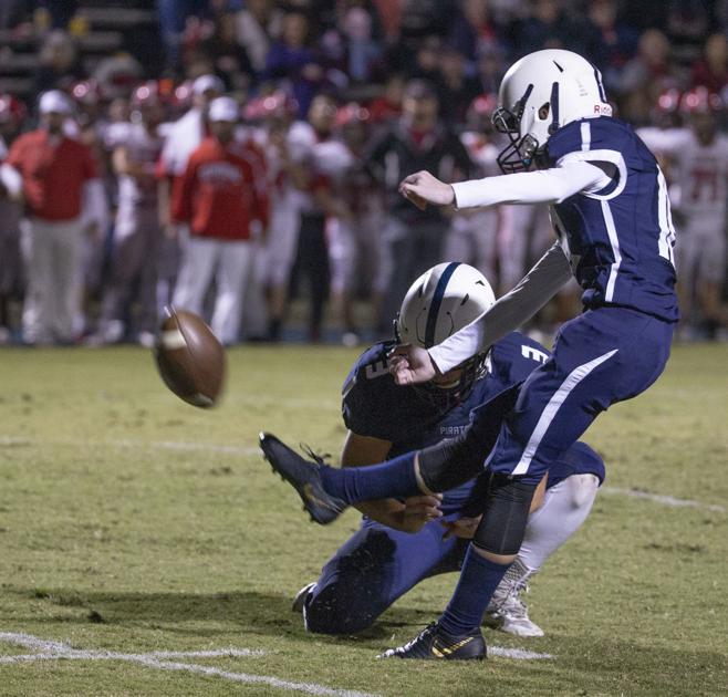 TimesDaily.com - ROGERS 23, CENTRAL 20: Shelton's last-second kick lifts Pirates image
