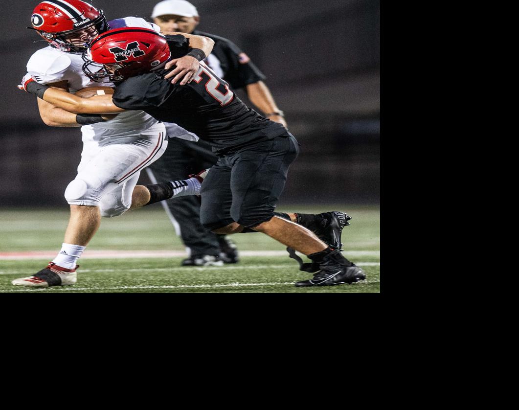 TimesDaily.com - Muscle Shoals starts fast, holds off Decatur image