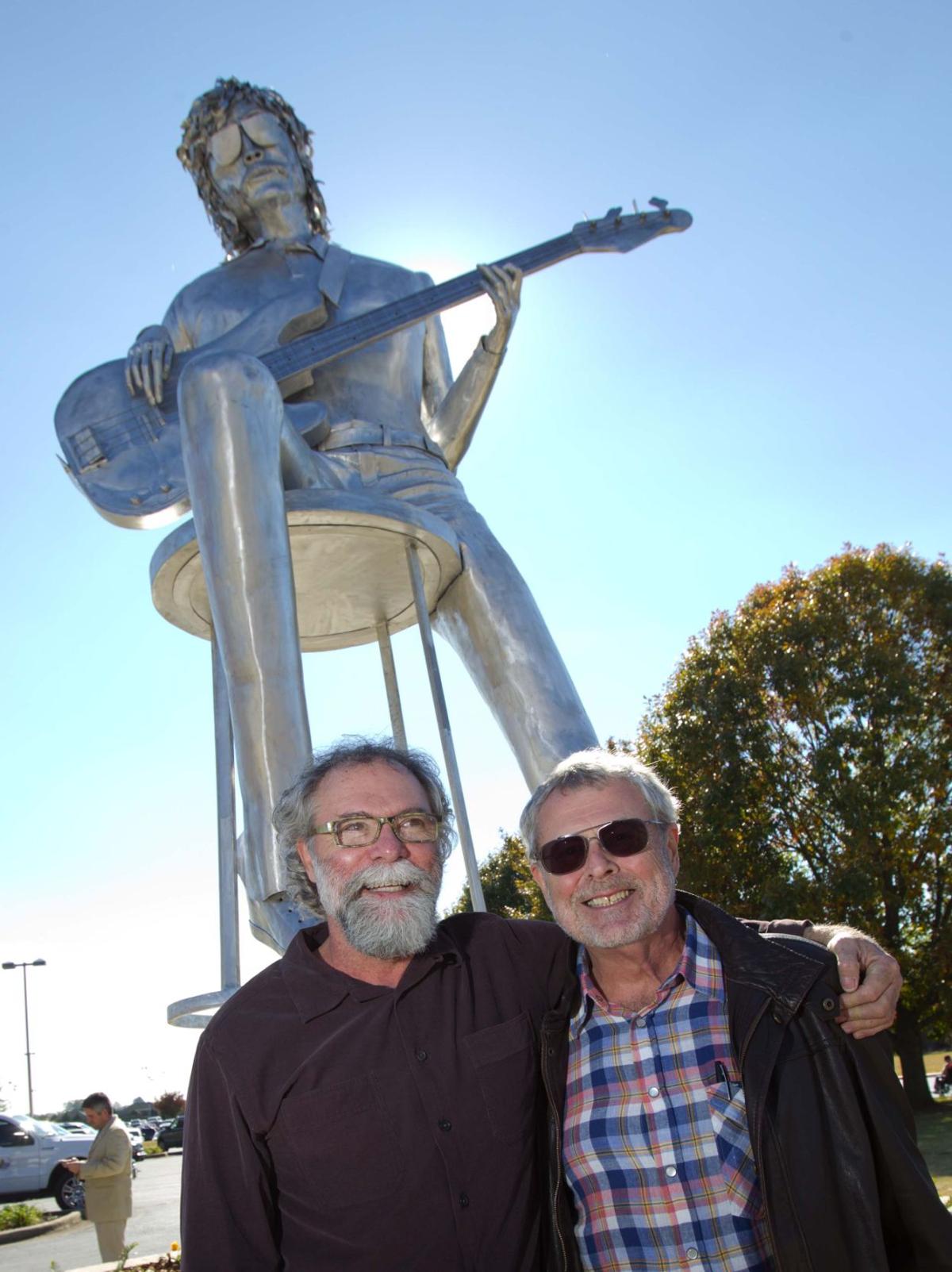 Muscle Shoals Singing River statue unveiled | Gallery | timesdaily.com