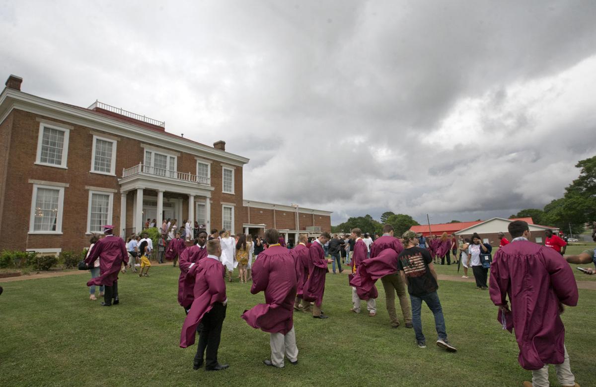 Deshler High School 2018 Graduation Gallery