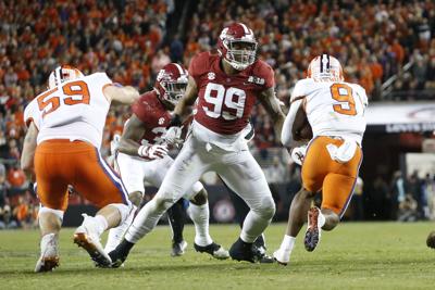 Veteran Davis mentoring youthful DL group | Alabama Sports ...