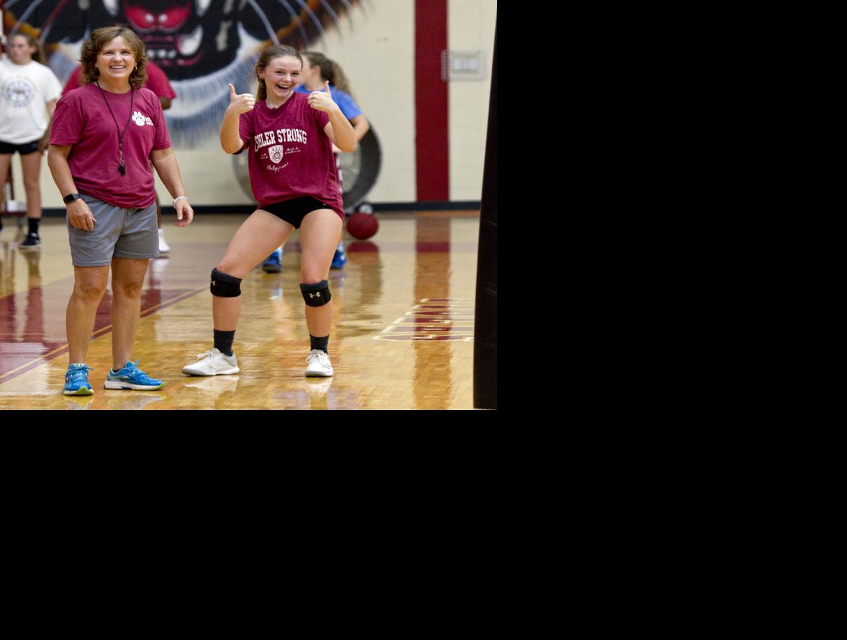TimesDaily.com - High school volleyball roundup: Deshler's Killen reaches wins milestone image