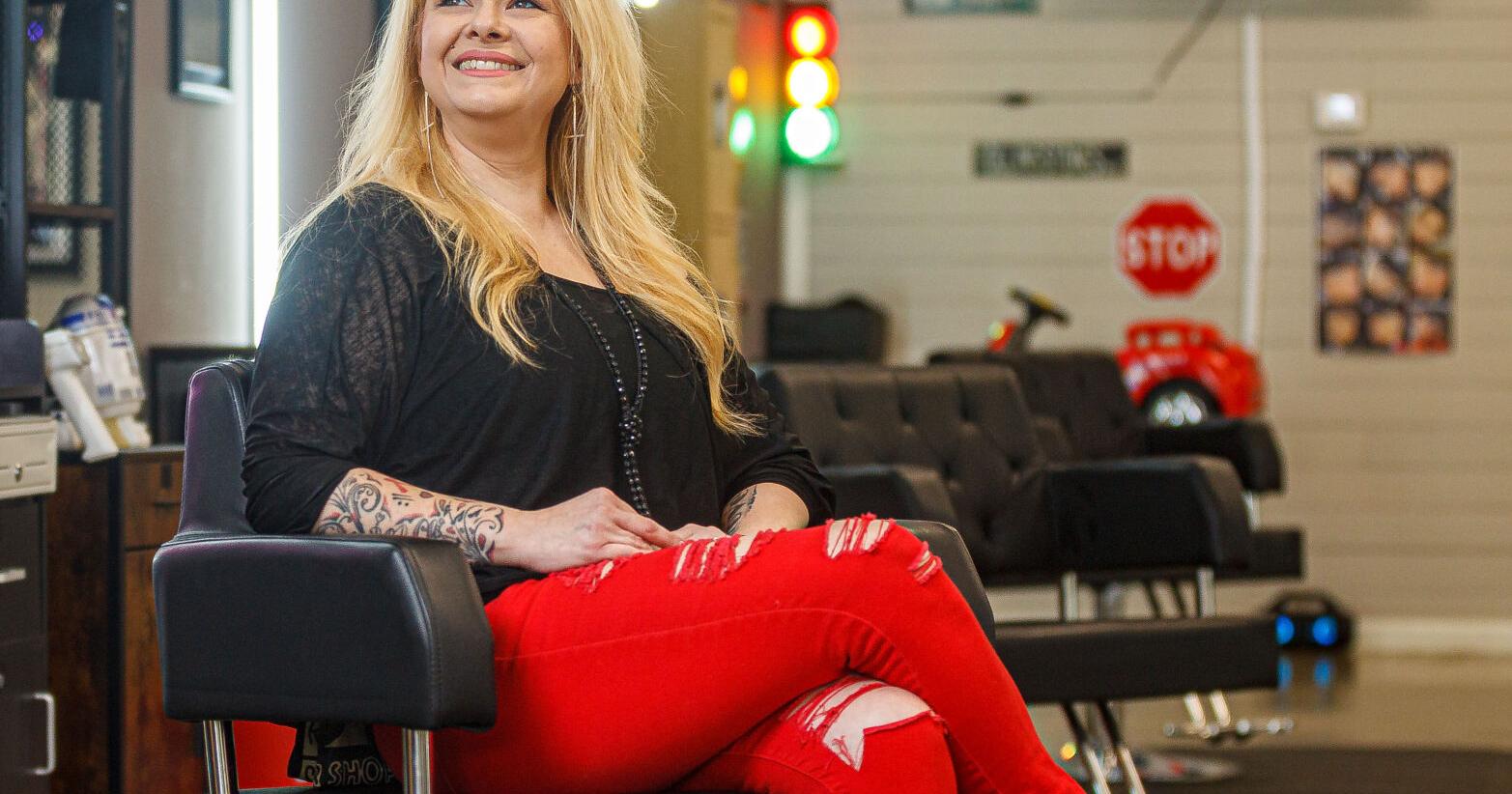 Lisa Bevis finds art in hair styling - Vimarsana News