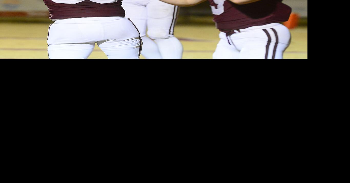 TimesDaily.com - Despite slow start, Lauderdale County rolls into second round image