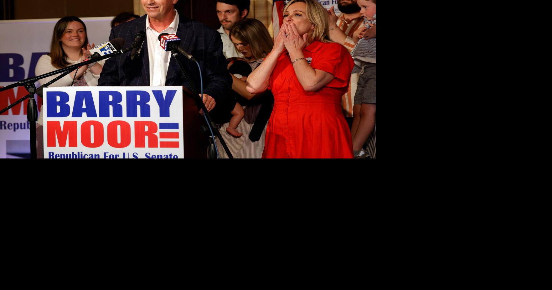 Moore wins GOP runoff for Alabama US Senate seat