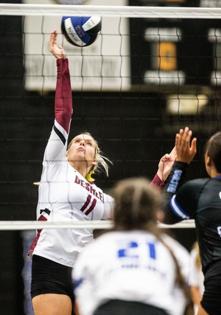 TimesDaily.com - High school volleyball roundup: Marcu, Burden help Deshler sweep Florence image