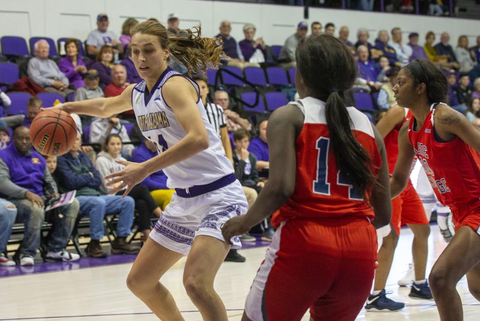 Una Women 98 Lane 57 Lions Crush Lane In Home Opener College