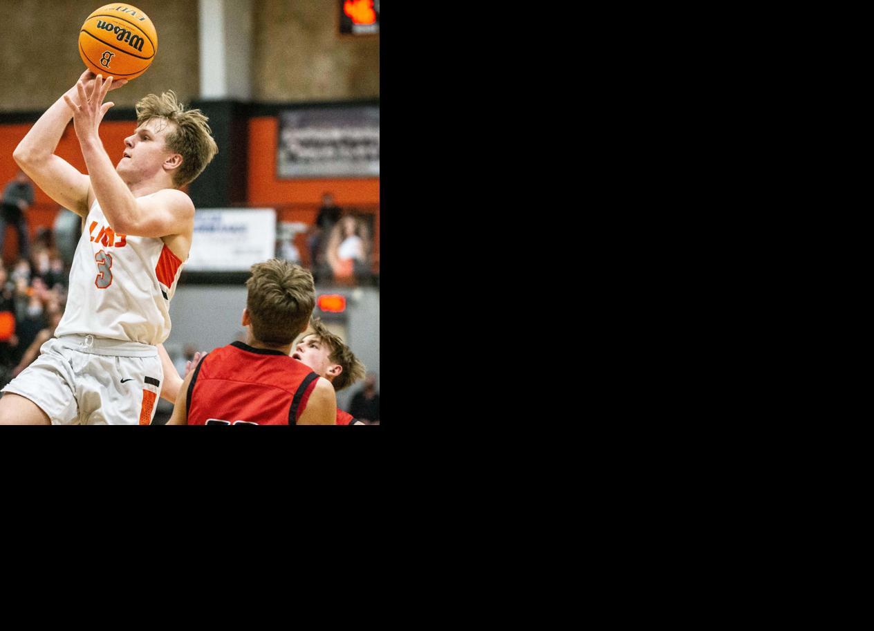 TimesDaily.com - Murks, Wood lead Brooks boys past Central in subregional image