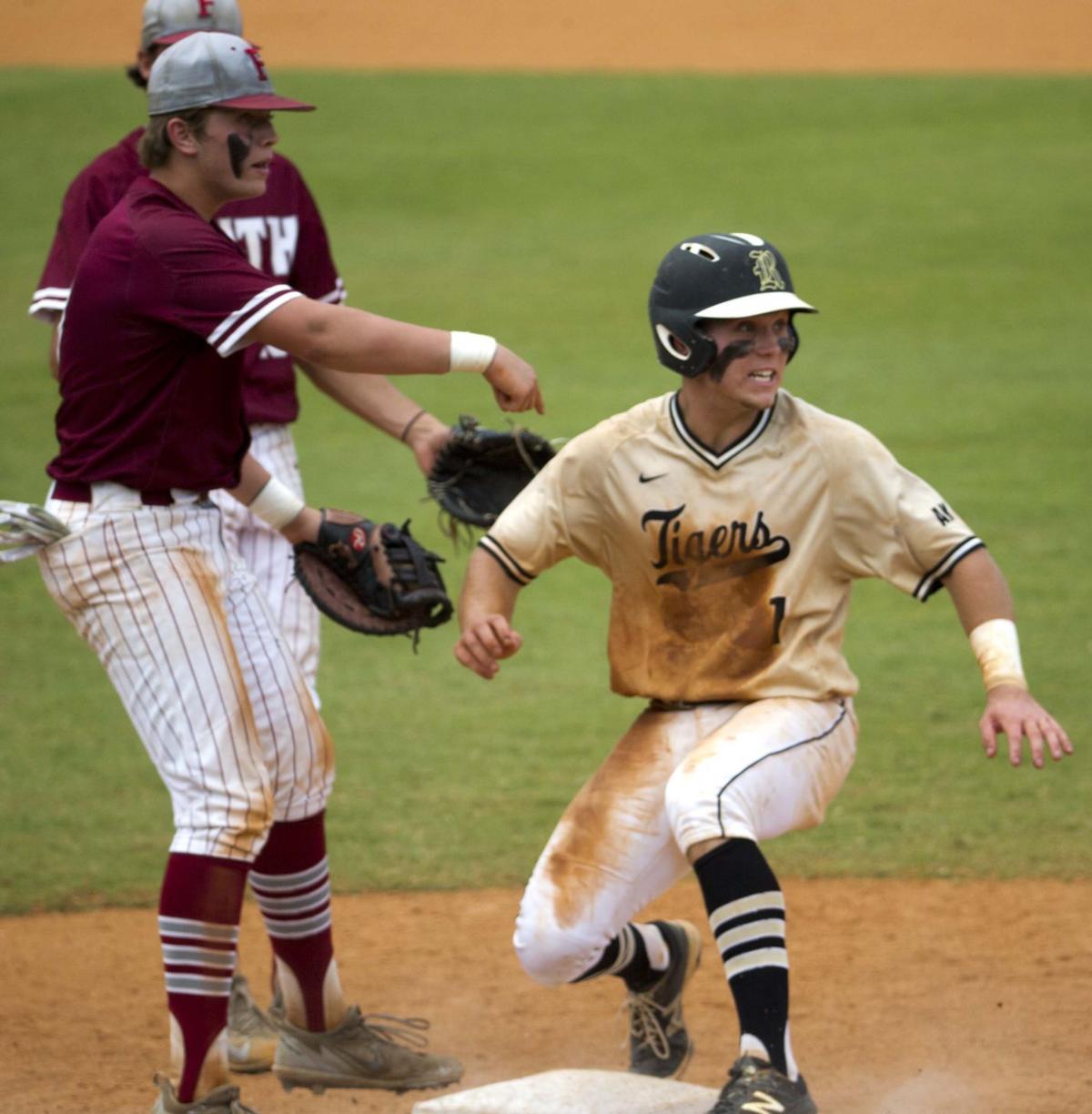 Three in a row Russellville baseball beats Faith Academy for state