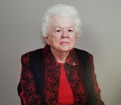 F.5.15.22 Sarah Lindsey.jpg