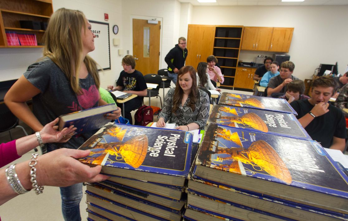 First day of classes in the new Phil Campbell High School News
