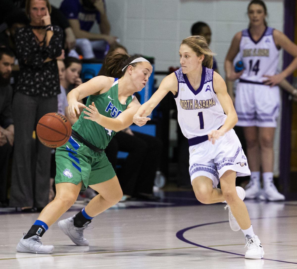 Una Women S Basketball Emma Wallen Leads Una Past Njit Top Sports Rotator Timesdaily Com