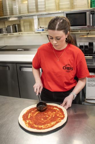 Two Knoxville Papa John's pizza makers to compete in Papa John's Global Pizza  Games