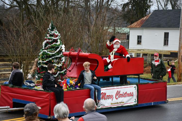 Blountville Christmas Parade 2022 No Rain On This Parade: Weather No Match For Blountville Christmas Spirit |  Living | Timesnews.net
