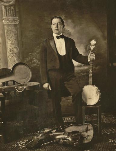 Bascom Lamar Lunsford c 1920.jpg