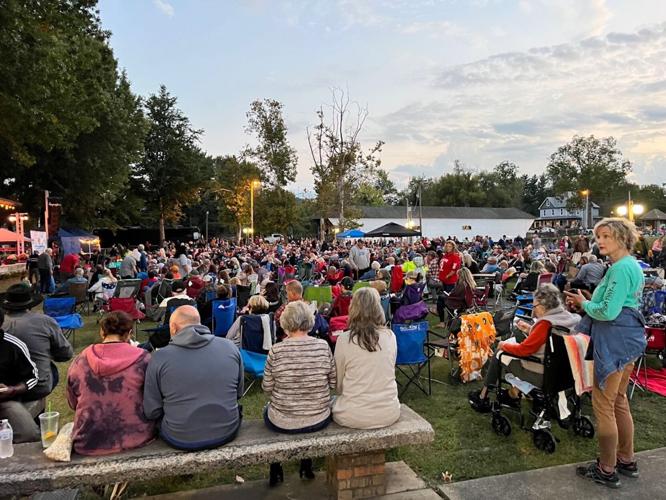 Ricky Skaggs draws big crowd to Covered Bridge Days Appalachian