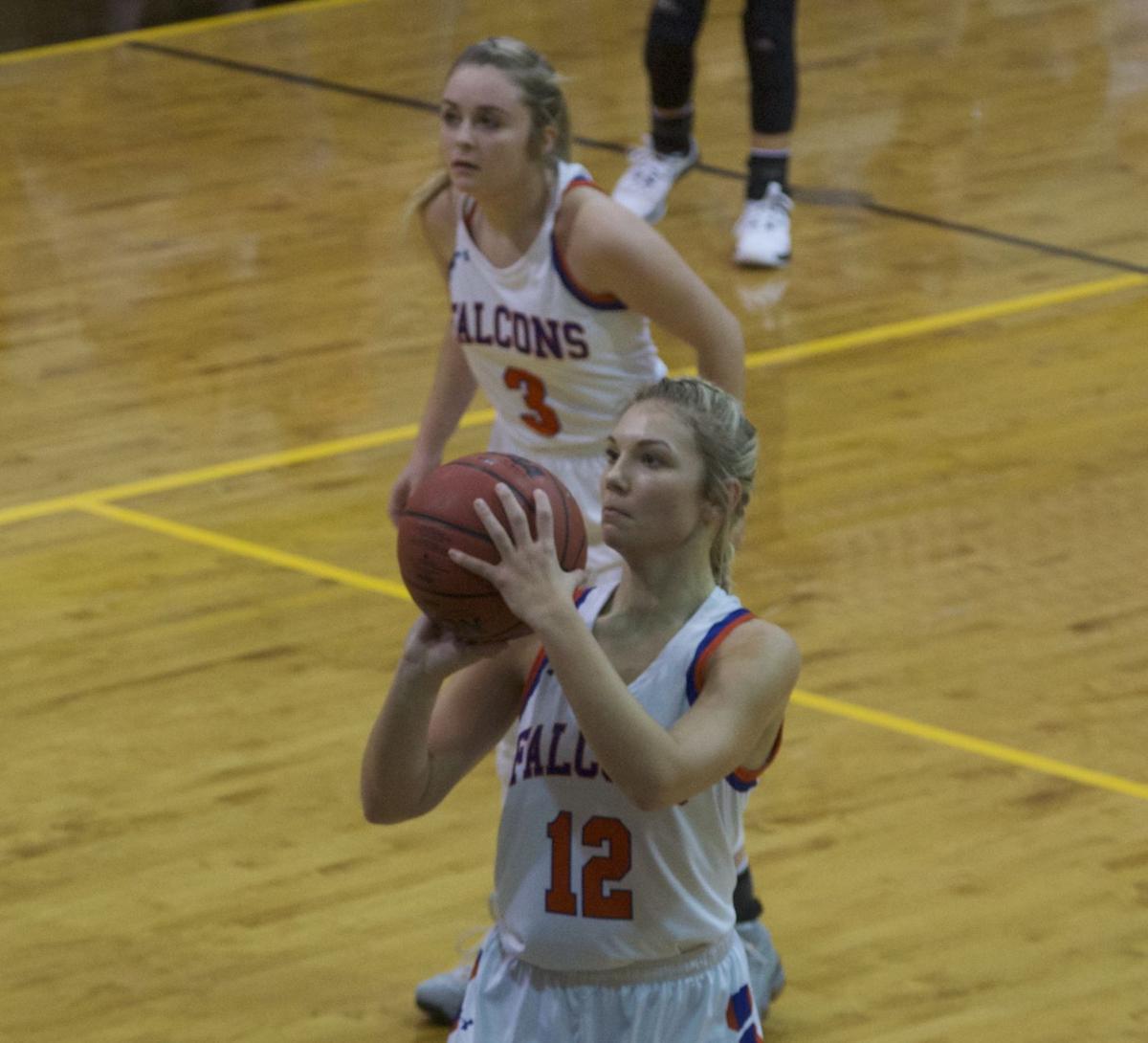 Lady Falcons Overwhelm Buffs In Hardee S Matchup Sports
