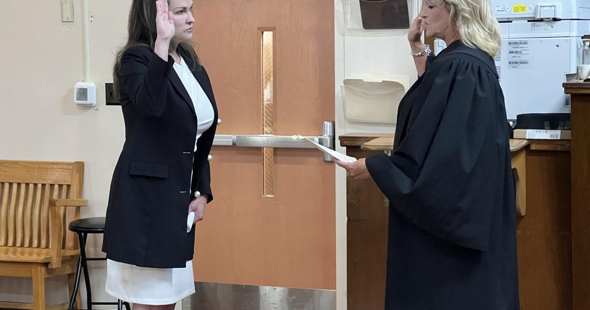 County Commission appoints Julie Canter as interim general sessions and County Commission appoints Julie Canter as interim general sessions and
