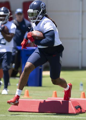 Titans star running back Derrick Henry cleared to practice