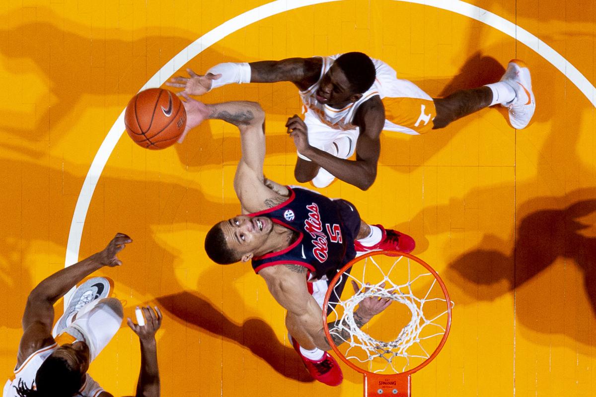 Fulkerson Tennessee Rough Up Ole Miss Sports Timesnews Net
