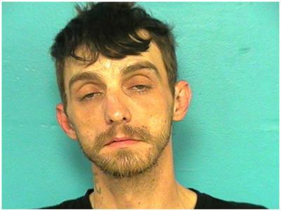 Sullivan murder suspect caught after asking for directions; getaway driver rams Marshals