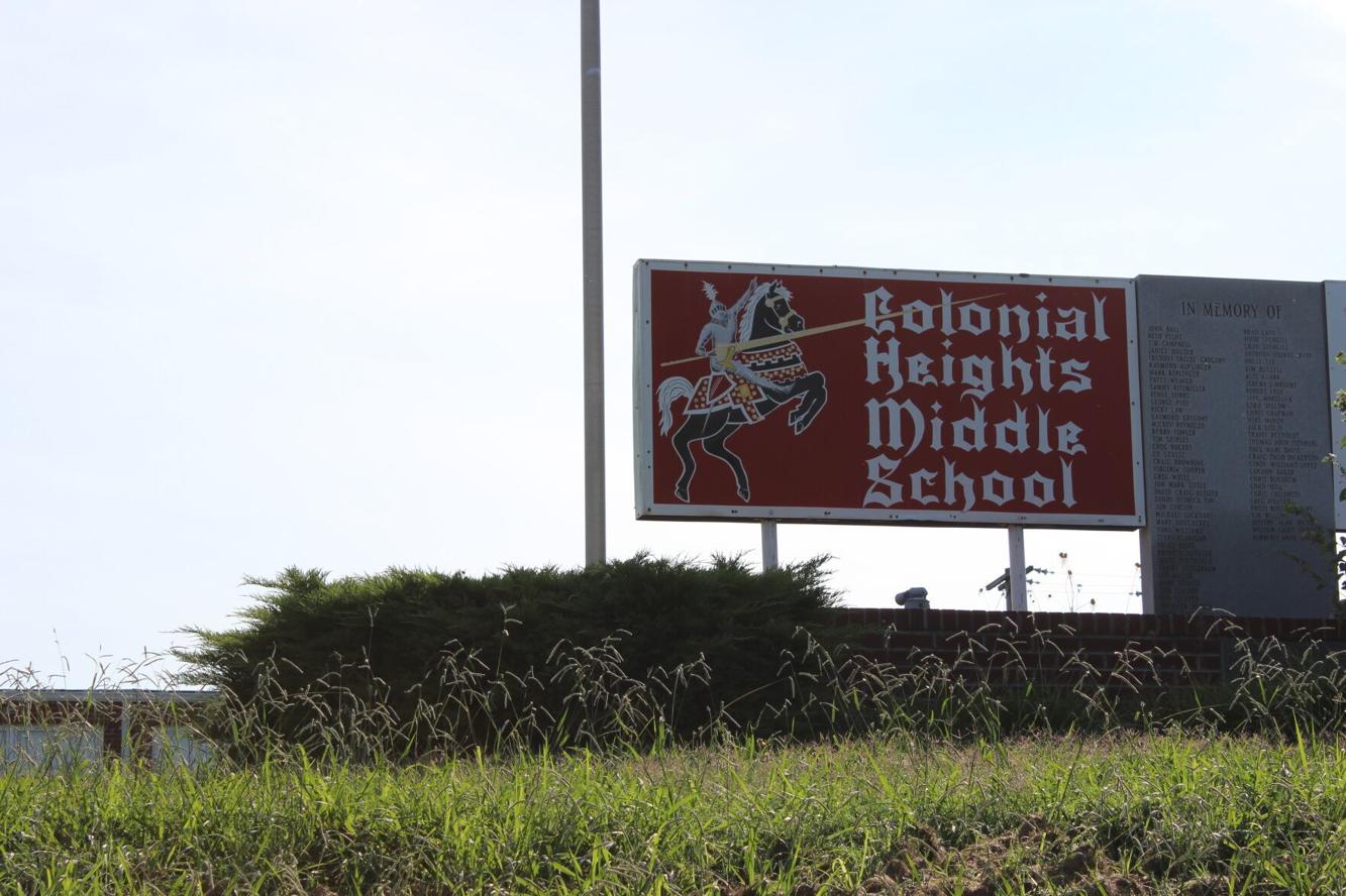 Watch now Sullivan school board votes to sell former Colonial Heights