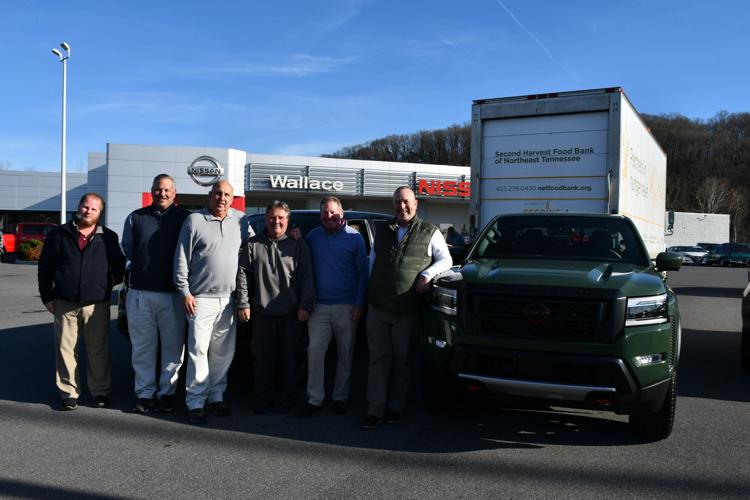 Wallace Nissan Mitsubishi donate trucks of food to Second Harvest, Fill