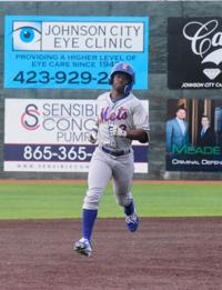 Mets Take Series Opener Over Cardinals 