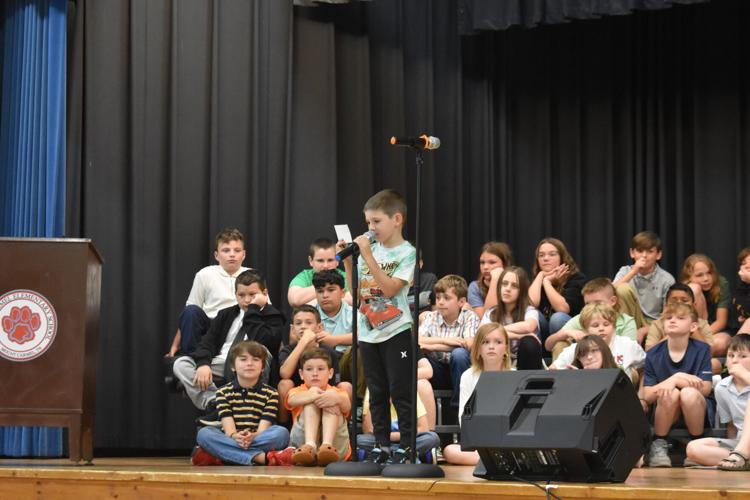 Mount Carmel elementary student