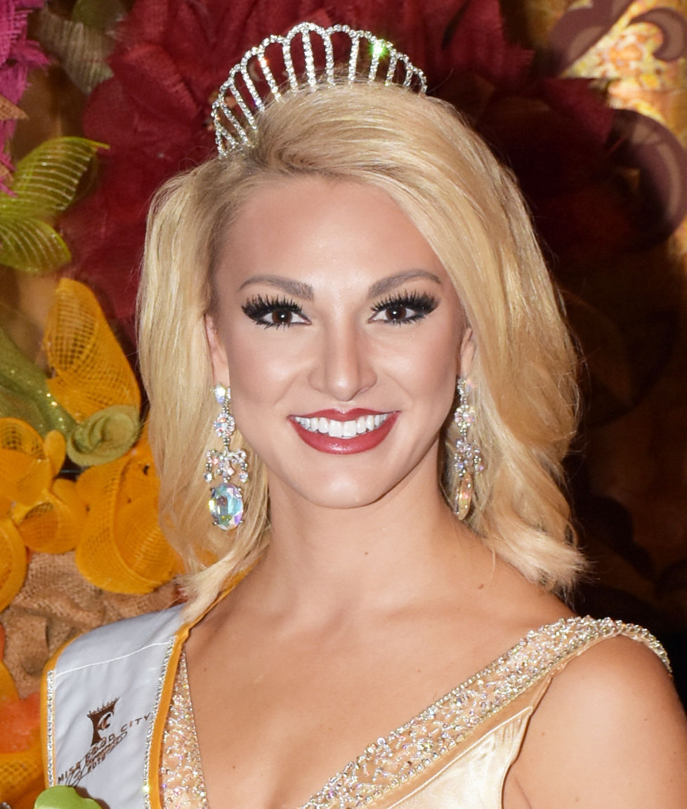 Hannah Everhart crowned Miss Food City 2018 Local News