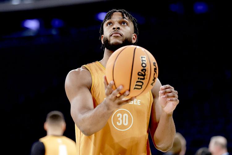 Tennessee basketball: New look Vols are starting to take shape