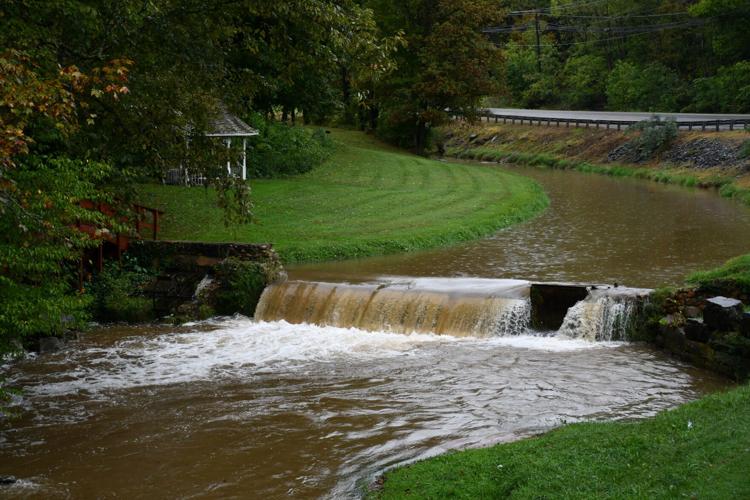 Heavy rainfall from Hurricane Helene hits Ƶ