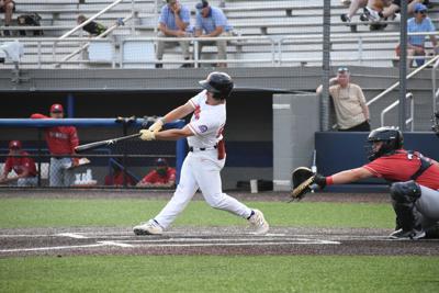 Myatt gives Axmen the lead for good, Kingsport in first-place tie