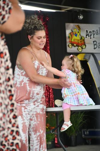 Another Baby Show contestant