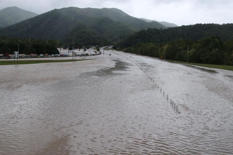50+ people stranded on rooftop of Unicoi Co. Hospital | News
