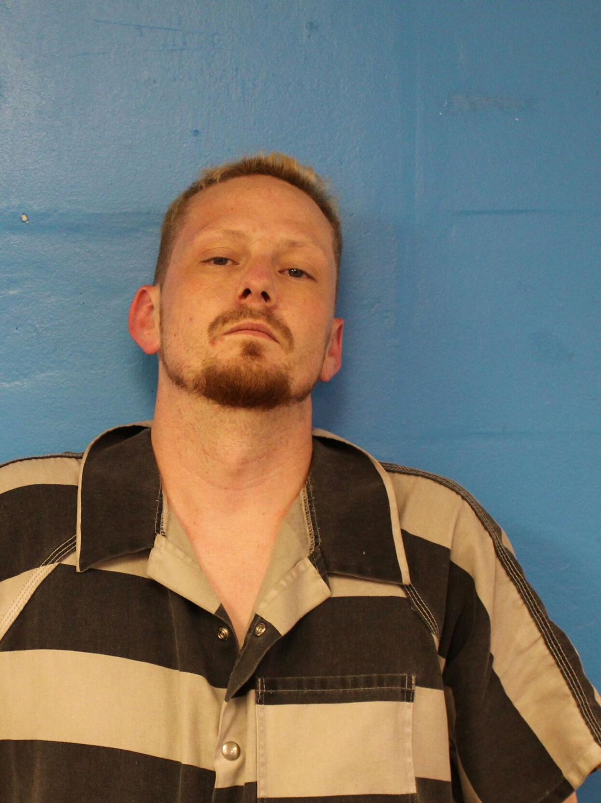 Investigation Nets 4 900 Worth Of Drugs Gun Two Arrested At Apartment In Sullivan County Crime Timesnews Net