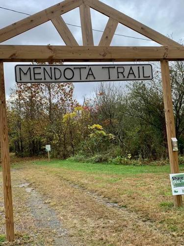 Mendota Trail (Mendota end)
