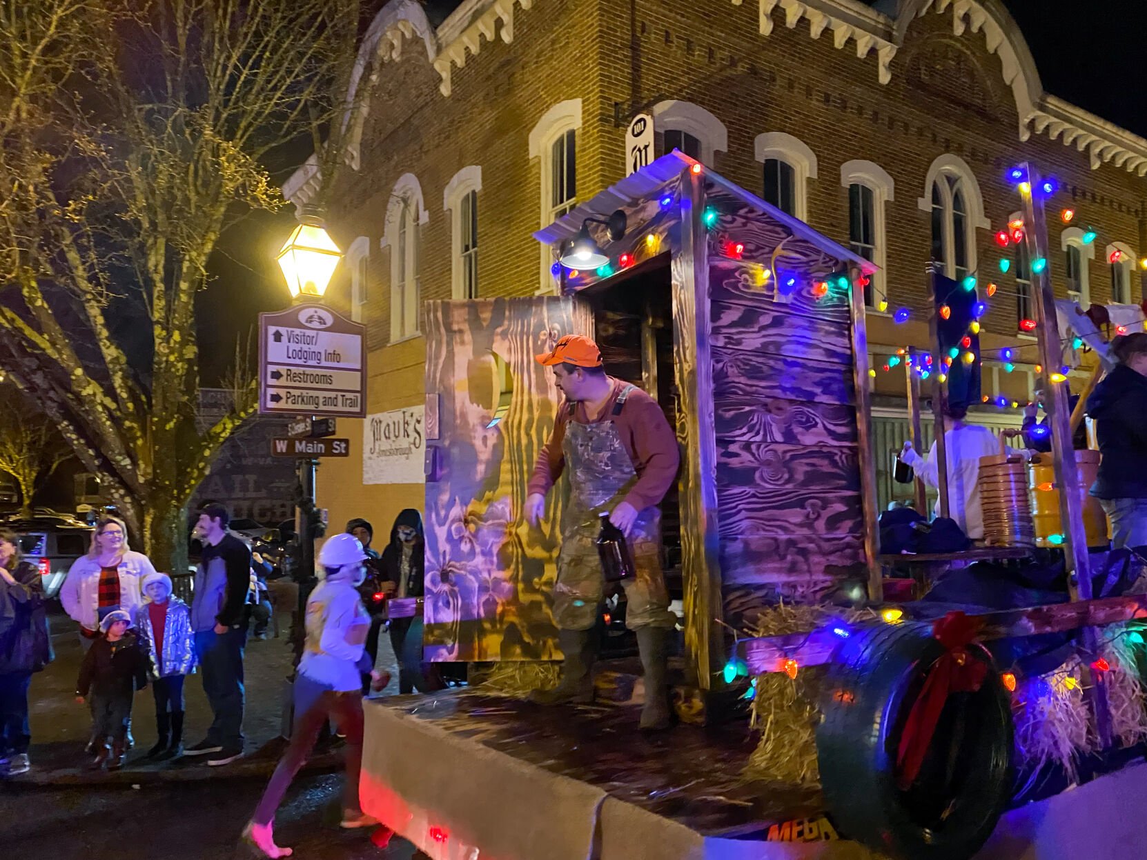 Holiday Scrapbook: Jonesborough Christmas Parade | Arts & Entertainment ...