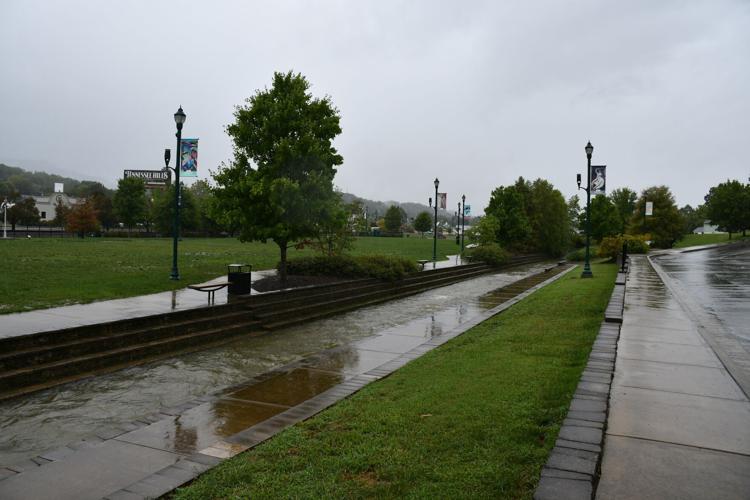 Heavy rainfall from Hurricane Helene hits Ƶ