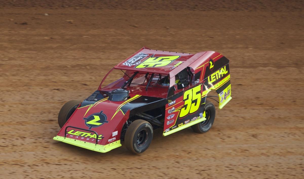 World of Outlaws Late Models turn fast laps on BMS dirt Sports