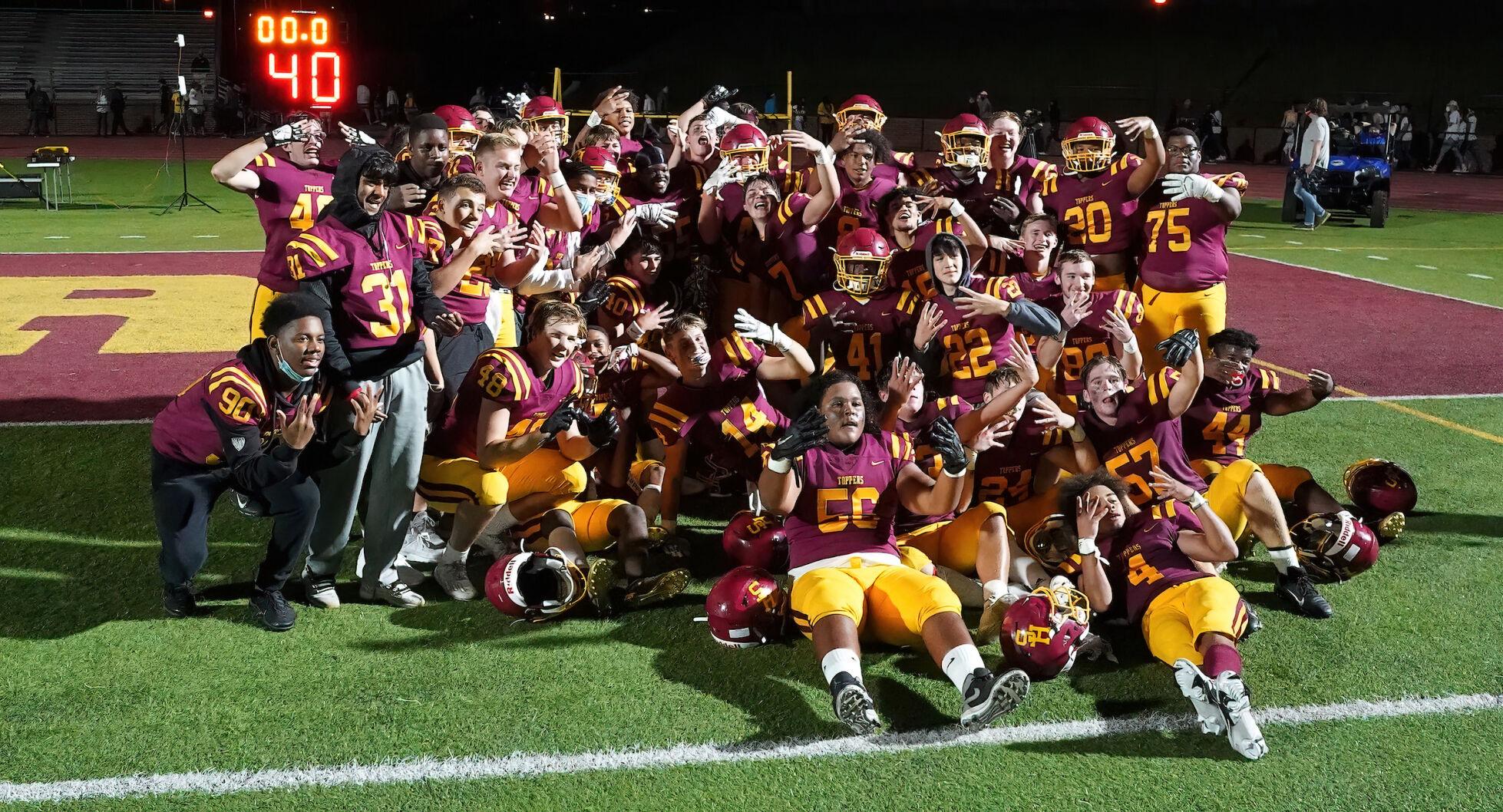 Photo gallery DB at Science Hill football Digital Media