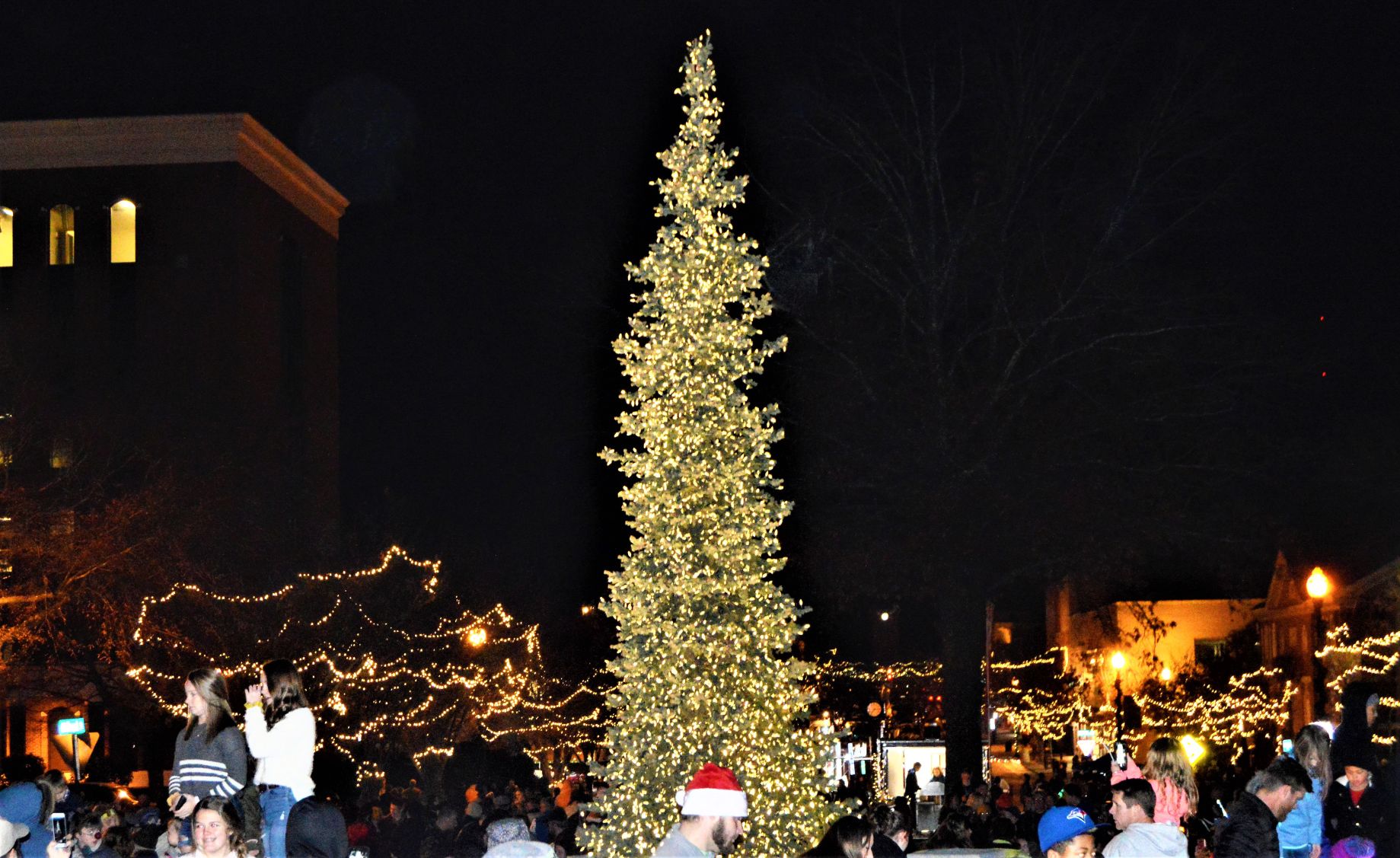 Kingsport Set For Saturday Christmas Parade, Tree Lighting, Holiday ...