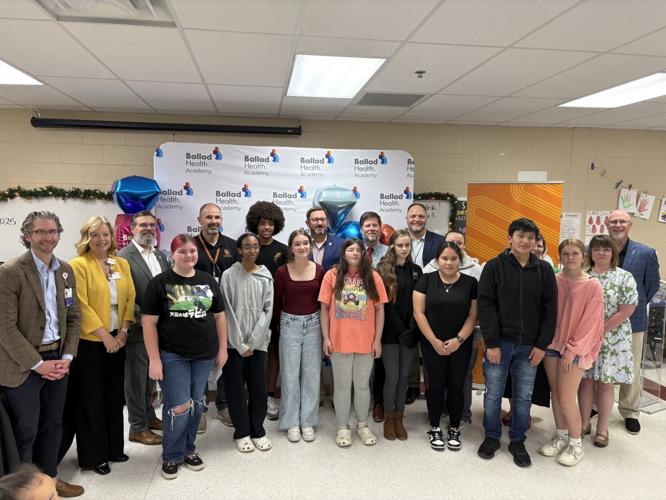 Ƶ Schools students join inaugural Ballad Health Academy class