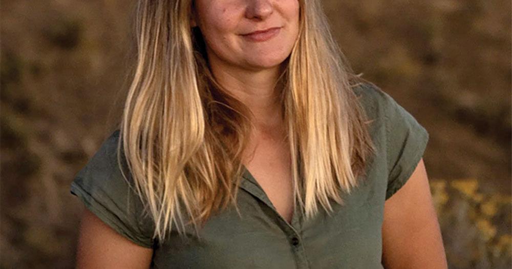 Photographer Documents “Local Newsrooms” Across The Country