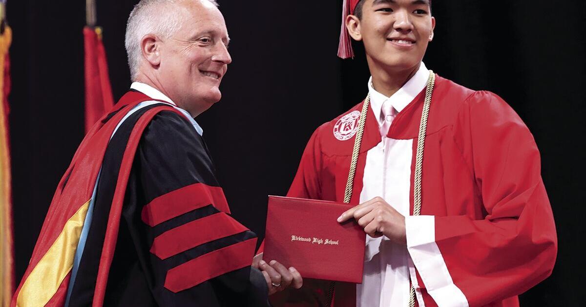 KWD Graduation 14.tif