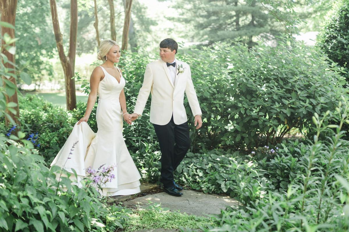 Emily Rachel McNairy and Luke Andrew Hooie | Spotlight Weddings |  tnvalleybrides.com, image size:1200x800