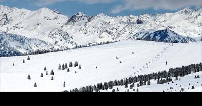 'I feel 17 again!' A writer takes a ski down memory lane and rediscovers more than her form | Travel - Vimarsana News