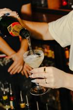 Dina’s Tavern Drinks