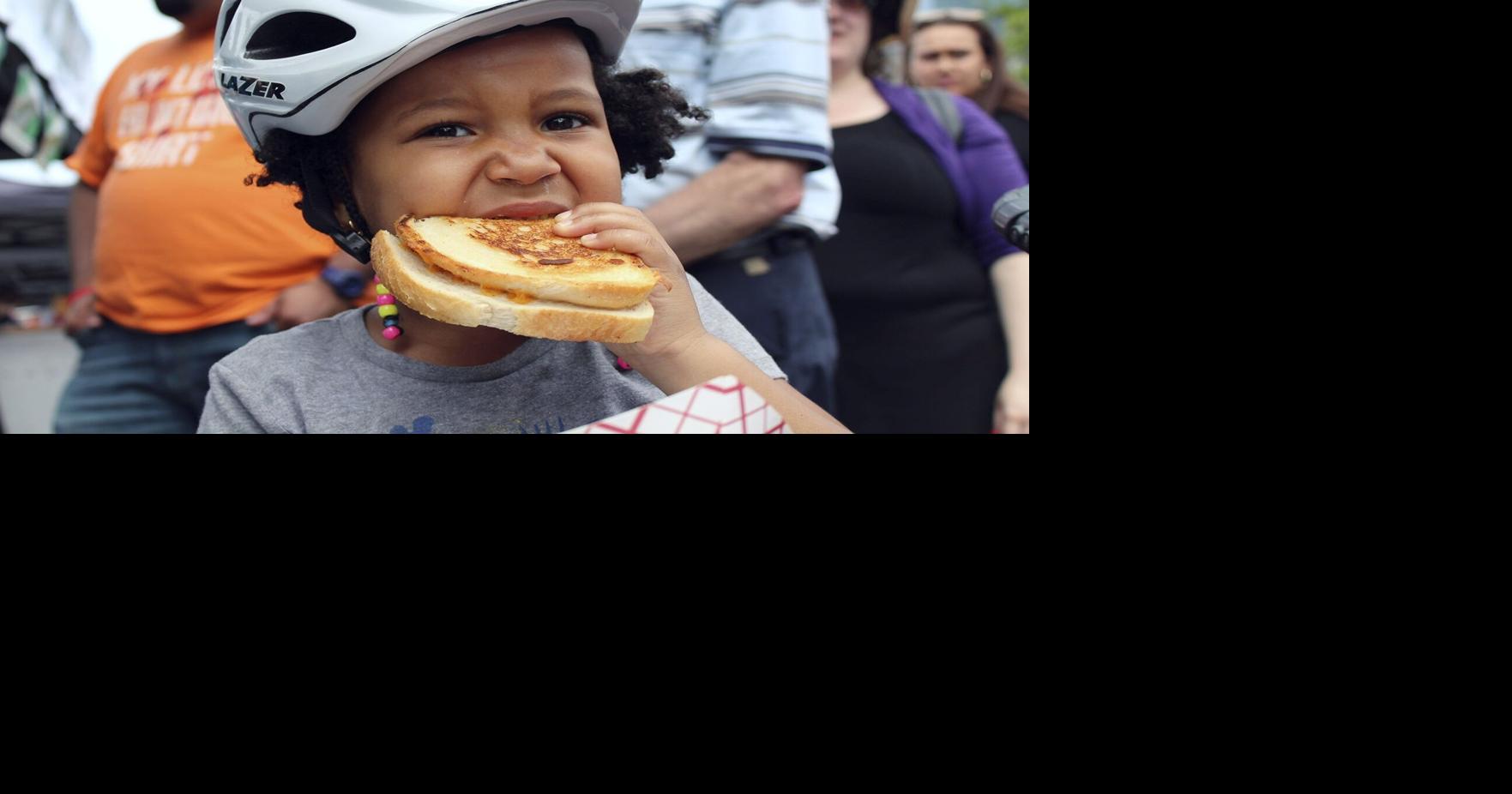 Etobicoke's Lakeshore Village BIA hosts 2023 Furlani Grilled Cheese Challenge Festival June 10