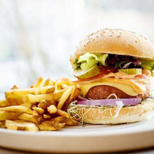 5 best restaurants near Yonge and Eg selected by OpenTable diners